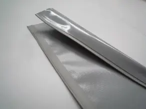 [62795811] GRIJZE POLYESTER BEKLEDING L=11400MM VOOR VEILIGHEIDSLIJST