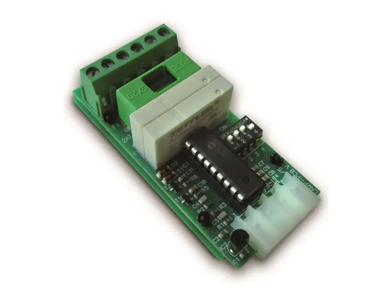 [NRGFTL] Carte enfichable pour la commande de flashes, lampes ou feux rouges